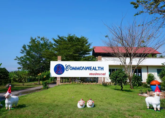 โรงแรมคอมม่อนเวลธ์ Commonwealth Hotel&resort โรงแรม